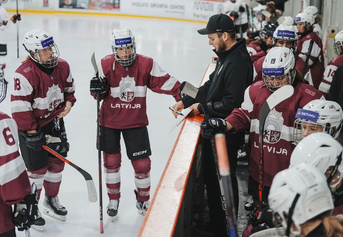 Latvijas U18 sieviešu hokeja izlase turpina gatavošanos Pasaules čempionāta hokejā sievietēm II divīzijas A grupas turnīram