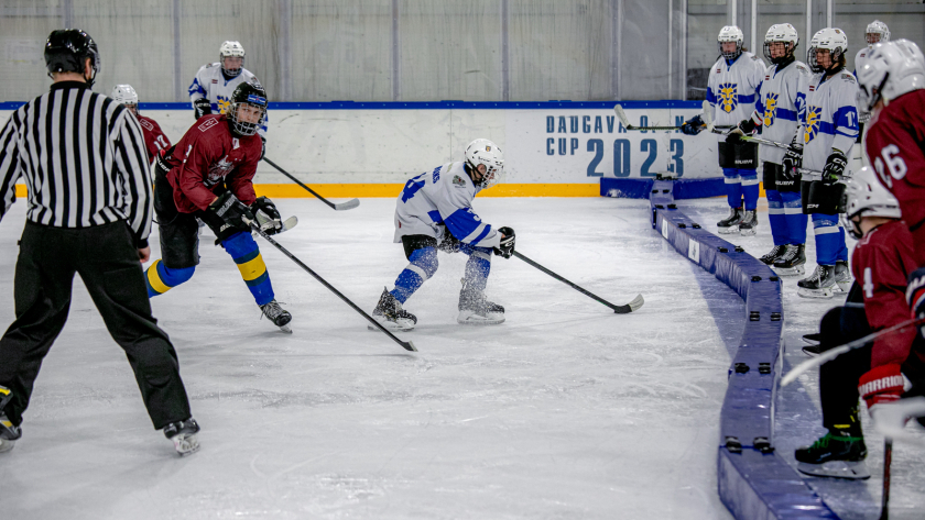 Aizvadīts 3 pret 3 jaunatnes hokeja turnīrs