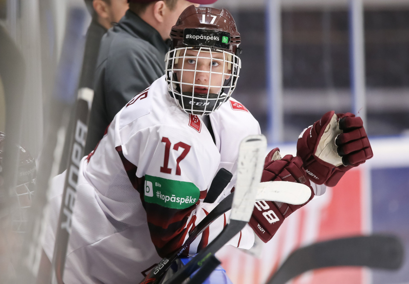 Četri Latvijas hokejisti izvēlēti Kanādas junioru līgas draftā
