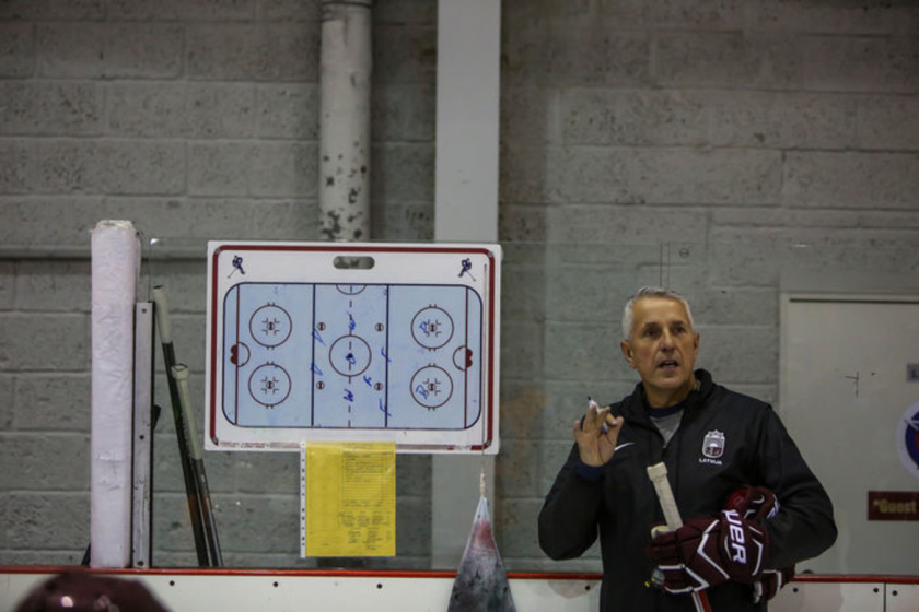 Hārtlija vadībā Latvijas hokejisti šonedēļ aizvadīs ledus treniņus