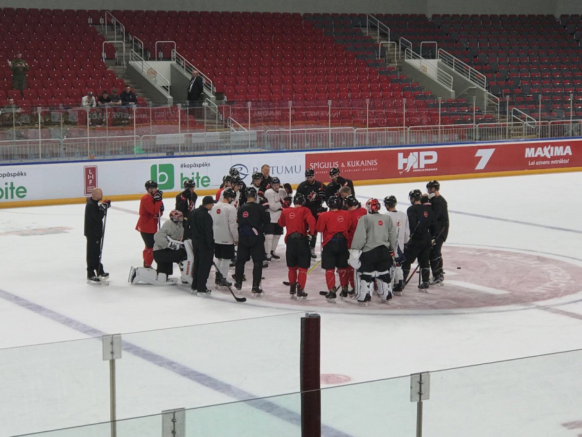 Kanādas izlase ar Makdeividu priekšgalā uzsāk treniņnometni Rīgā