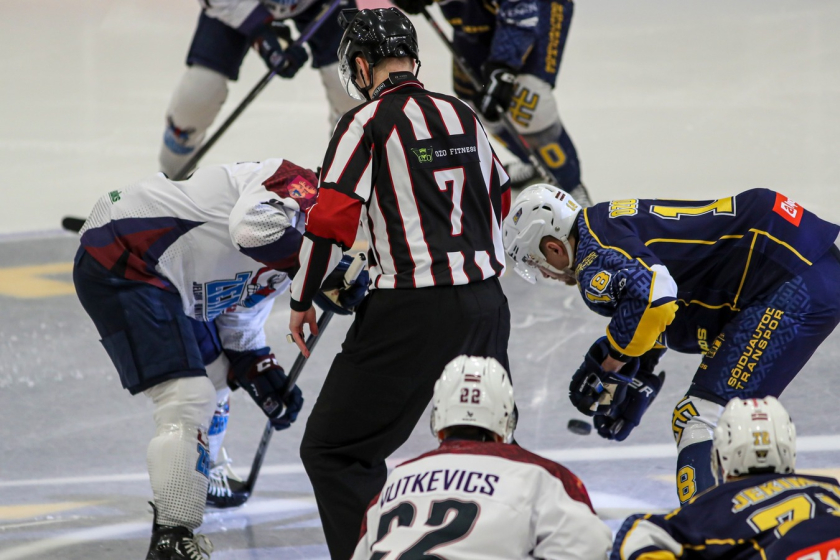 Kas par spēli sestdienas vakarā!