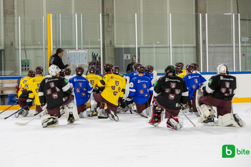 Latvijas hokeja valstsvienība pirmdien uzsāks gatavošanos pasaules čempionātam