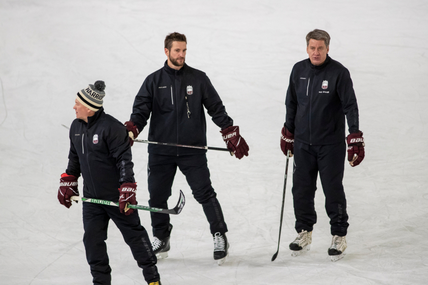 Latvijas nacionālā hokeja valstsvienība pirmdien uzsāks treniņnometni