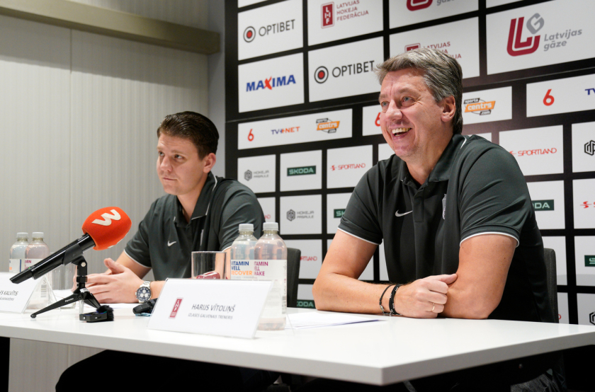 Mediju tikšanās ar izlases galveno treneri, ģenerālmenedžeri un spēlētājiem