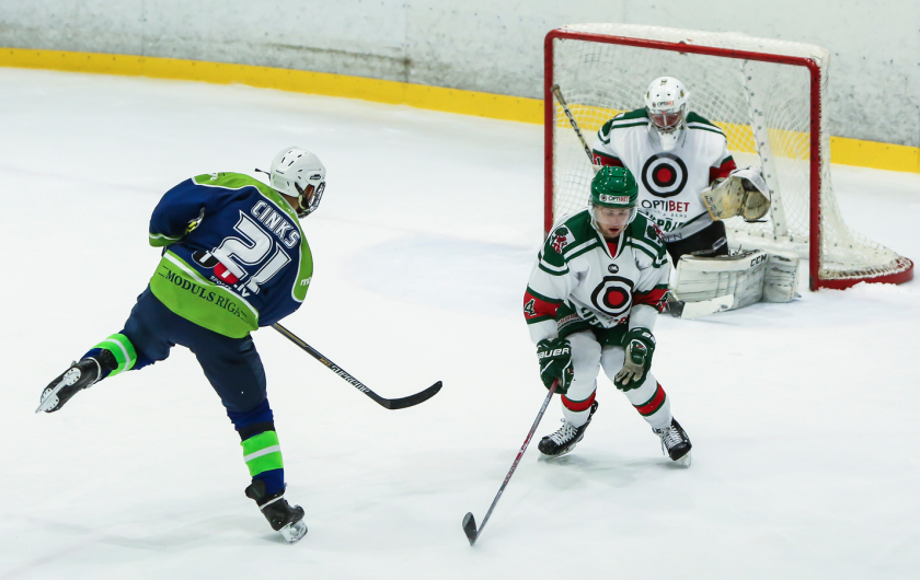 Ronalds Cinks nosaukts par mēneša labāko hokejistu OHL čempionātā